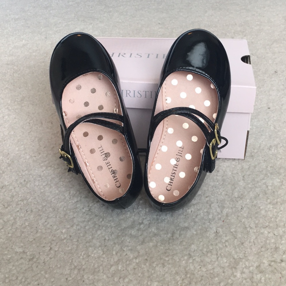 NWT Black Patent Leather Flats